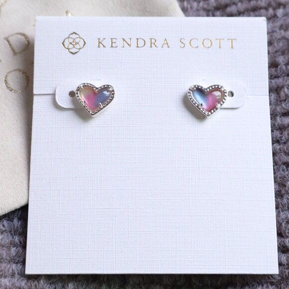 New. Kendra Scott Ari Heart Silver Watercolor Stud Earrings - Picture 1 of 2